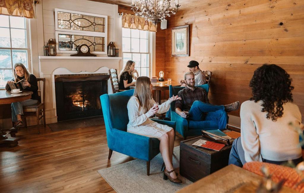 The Mast Farm Inn バナー・エルク エクステリア 写真