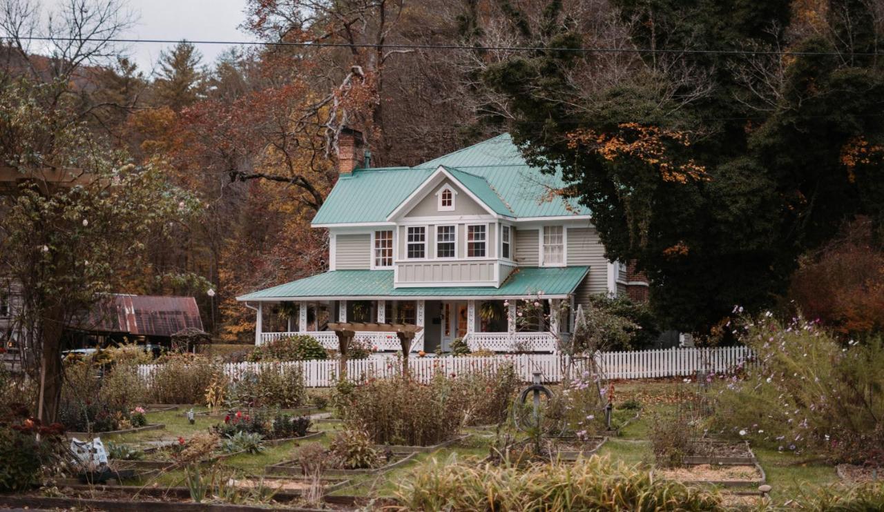 The Mast Farm Inn バナー・エルク エクステリア 写真