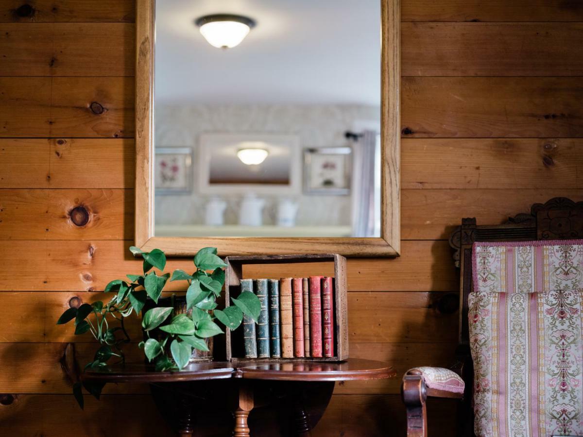 The Mast Farm Inn バナー・エルク エクステリア 写真